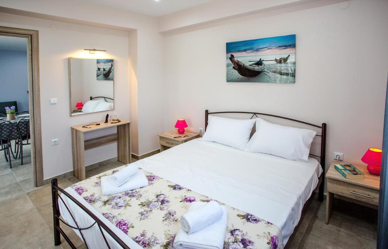 Kaiafas Luxury Philoxenia Apartment Néa Péramos Bagian luar foto
