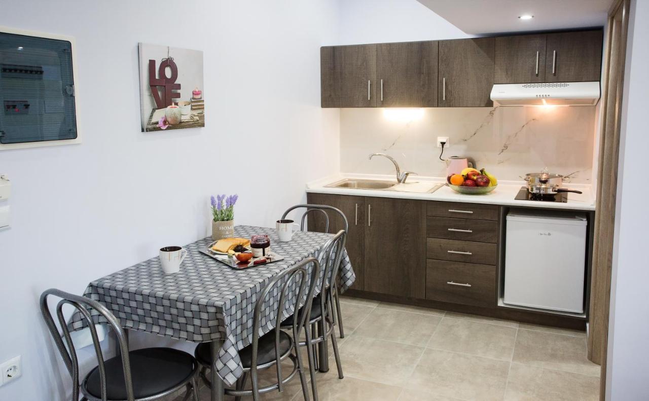 Kaiafas Luxury Philoxenia Apartment Néa Péramos Bagian luar foto